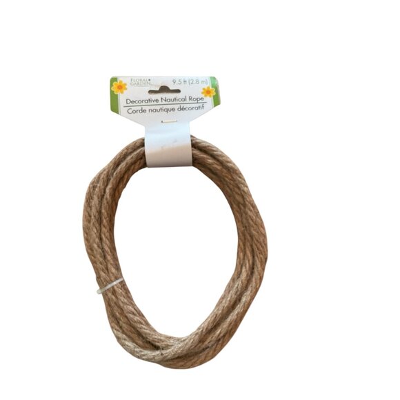 Floral Garden Decorative Nautical Rope 9.5 Ft (2.8 M) - Picture 1 of 6